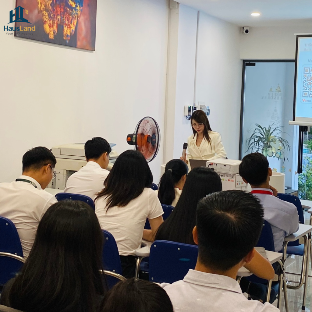Buổi đào tạo diễn ra đầy háo hứng và gần gũi