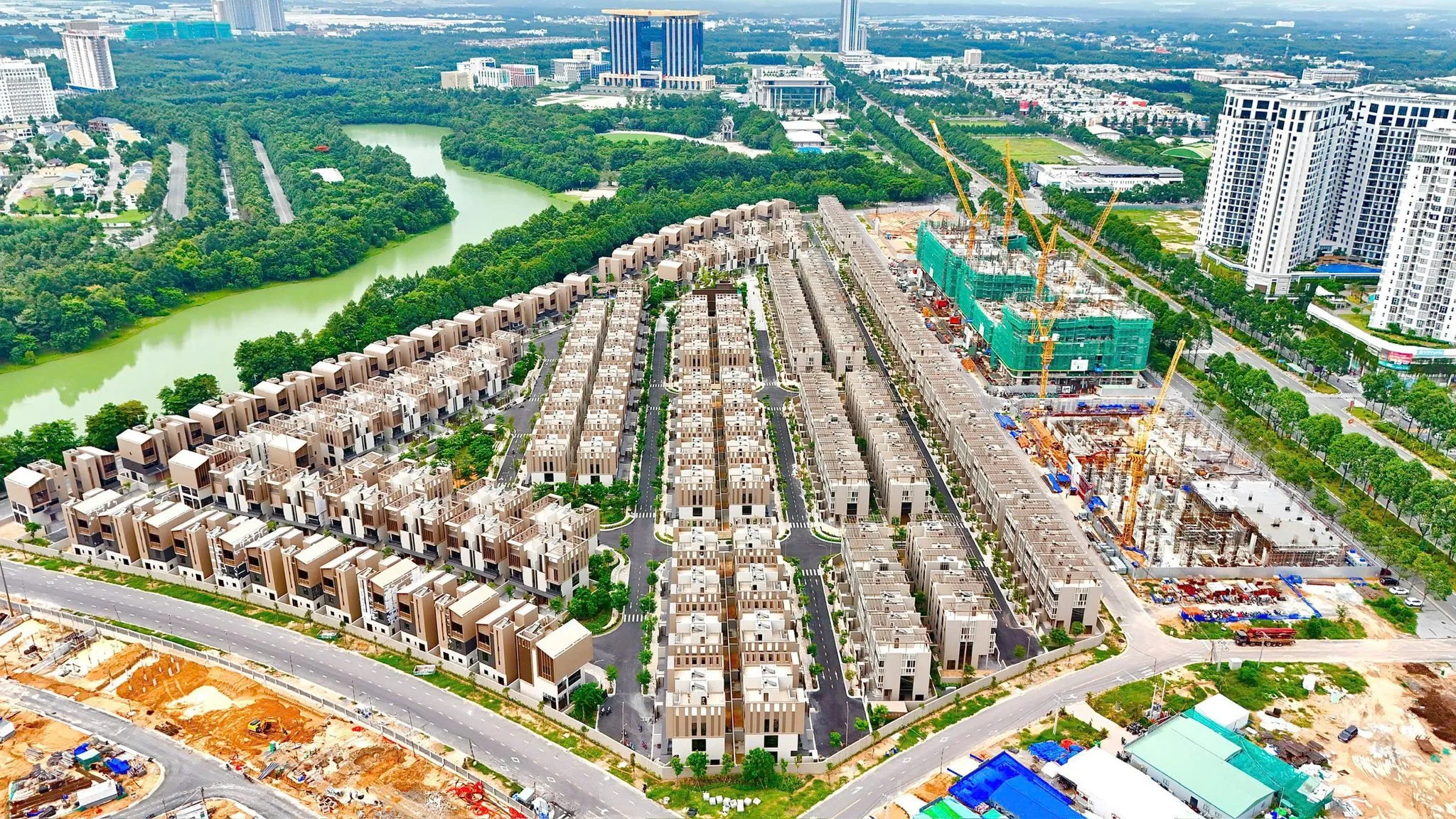 Tien do xay dung du an The Orchard 1.jpg