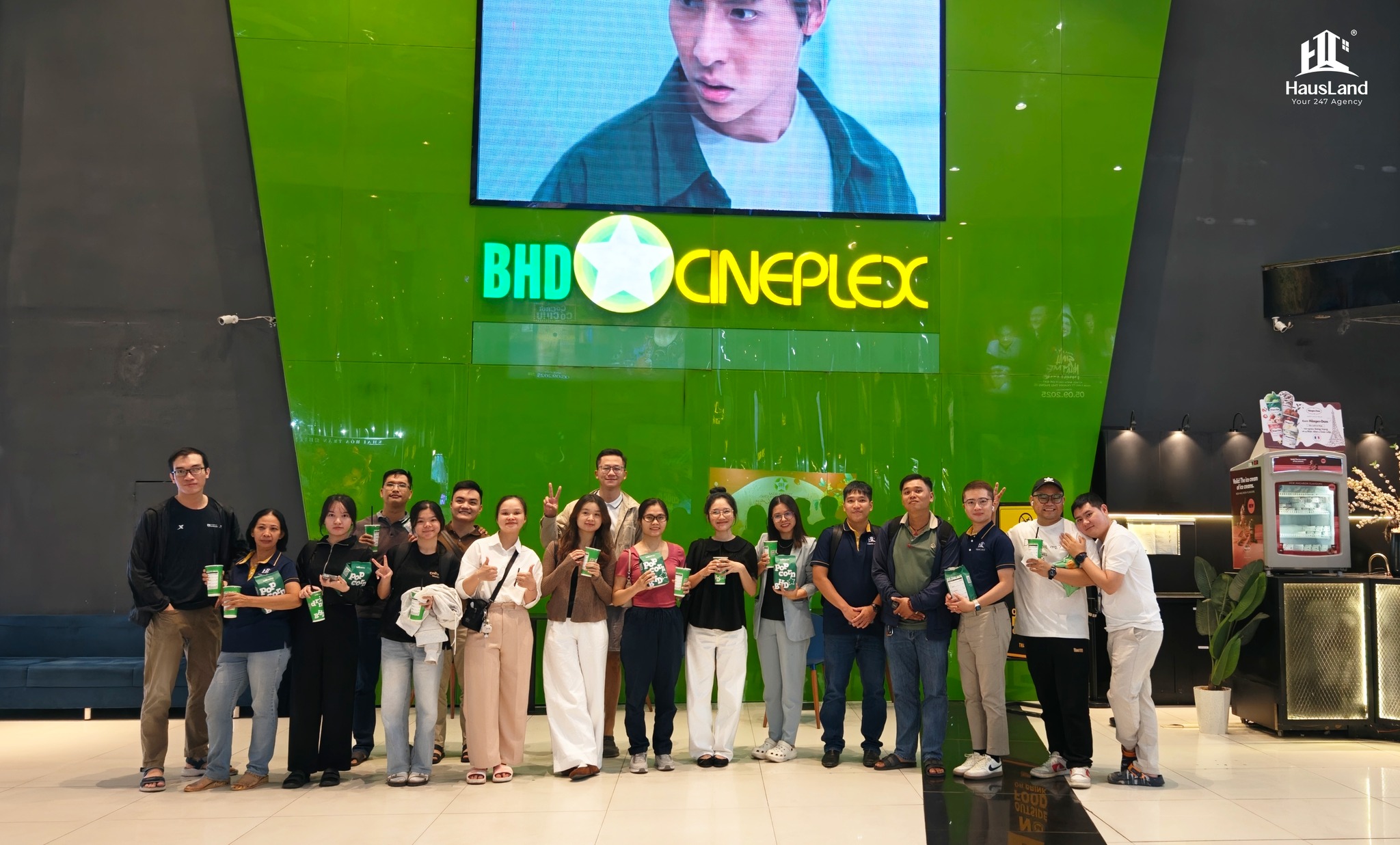 HausLand Movie Night: Gắn kết nội bộ hàng tháng 5 HausLand Movie Night: Gắn kết nội bộ hàng tháng