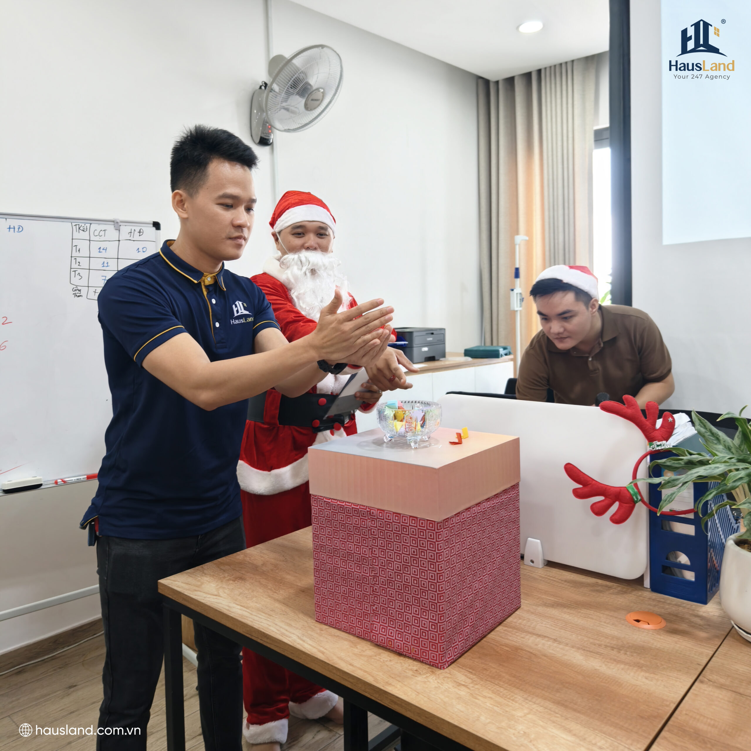 Noel ấm áp tại HausLand: Văn hoá doanh nghiệp được nuôi dưỡng từ những điều giản dị 4 Hoạt động Noel nội bộ