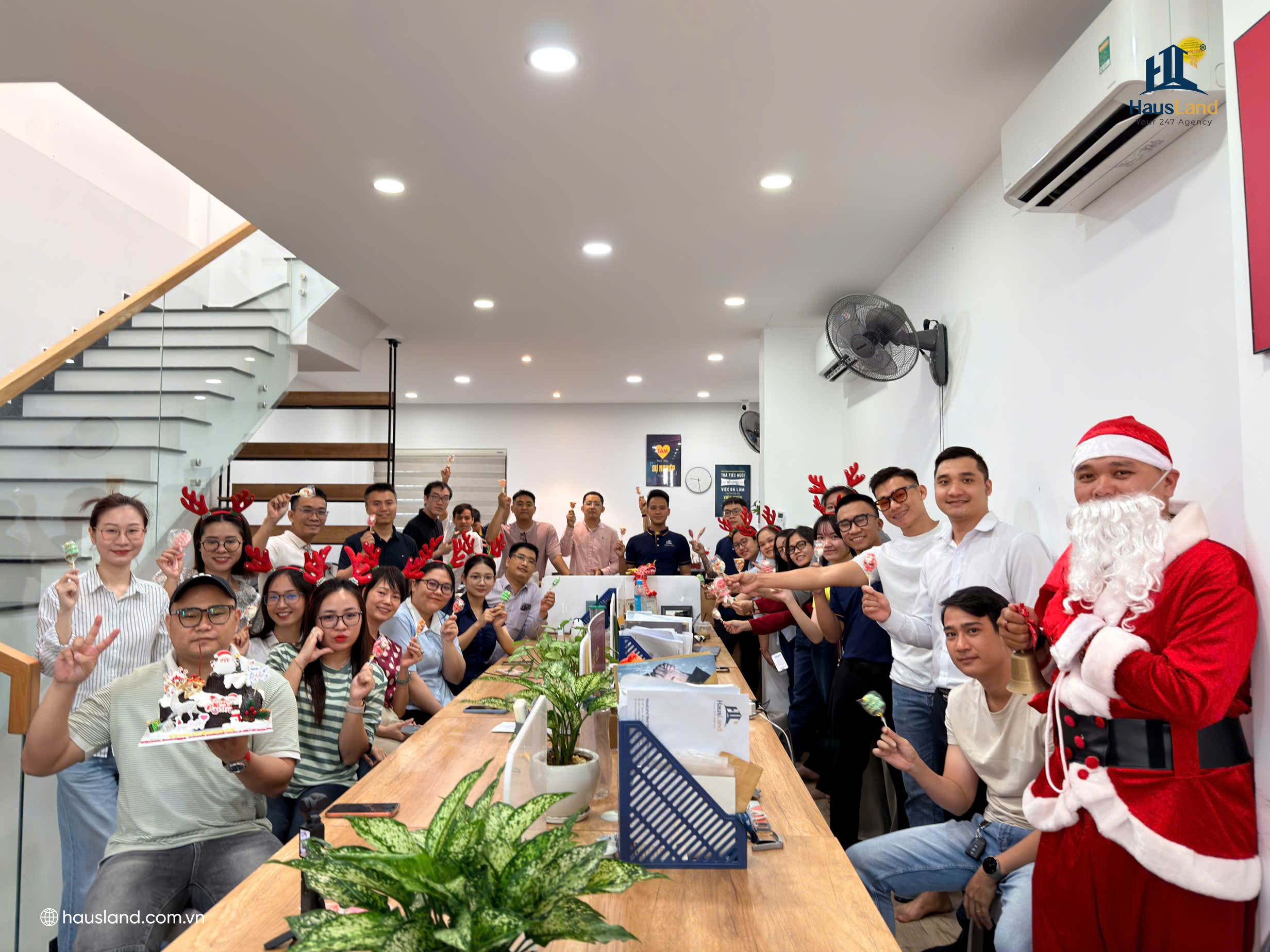 Noel ấm áp tại HausLand: Văn hoá doanh nghiệp được nuôi dưỡng từ những điều giản dị 16 Noel ấm áp tại HausLand