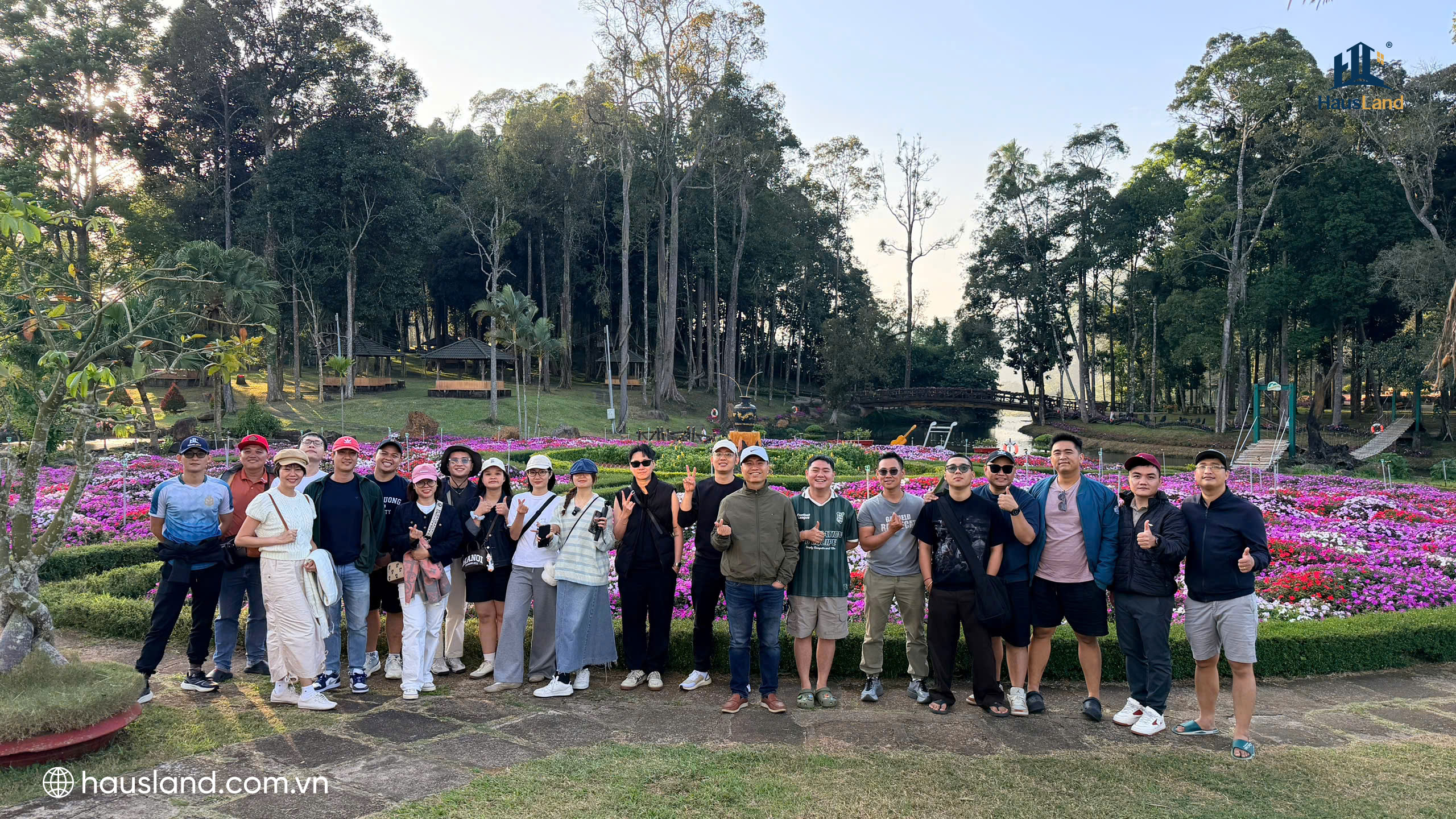 Chương trình thiện nguyện & Company Trip "Hành trình gắn kết - Lan toả yêu thương" 9 Check-in thác Dambri Bảo Lộc