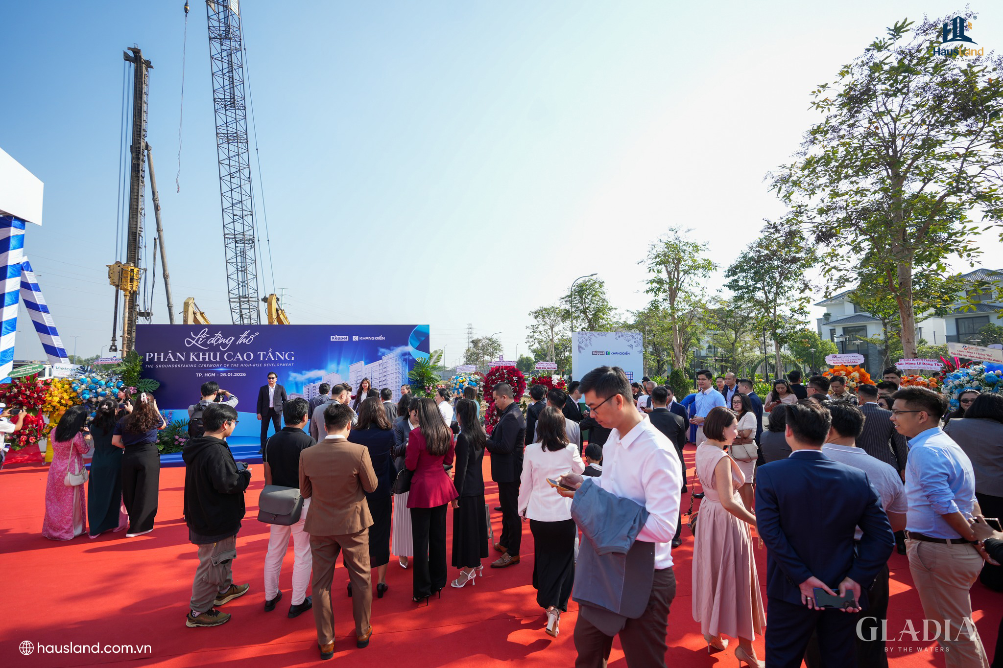 Chính thức bàn giao sổ hồng cho cư dân Gladia by the Waters 2 Chính thức bàn giao sổ hồng cho cư dân Gladia by the Waters