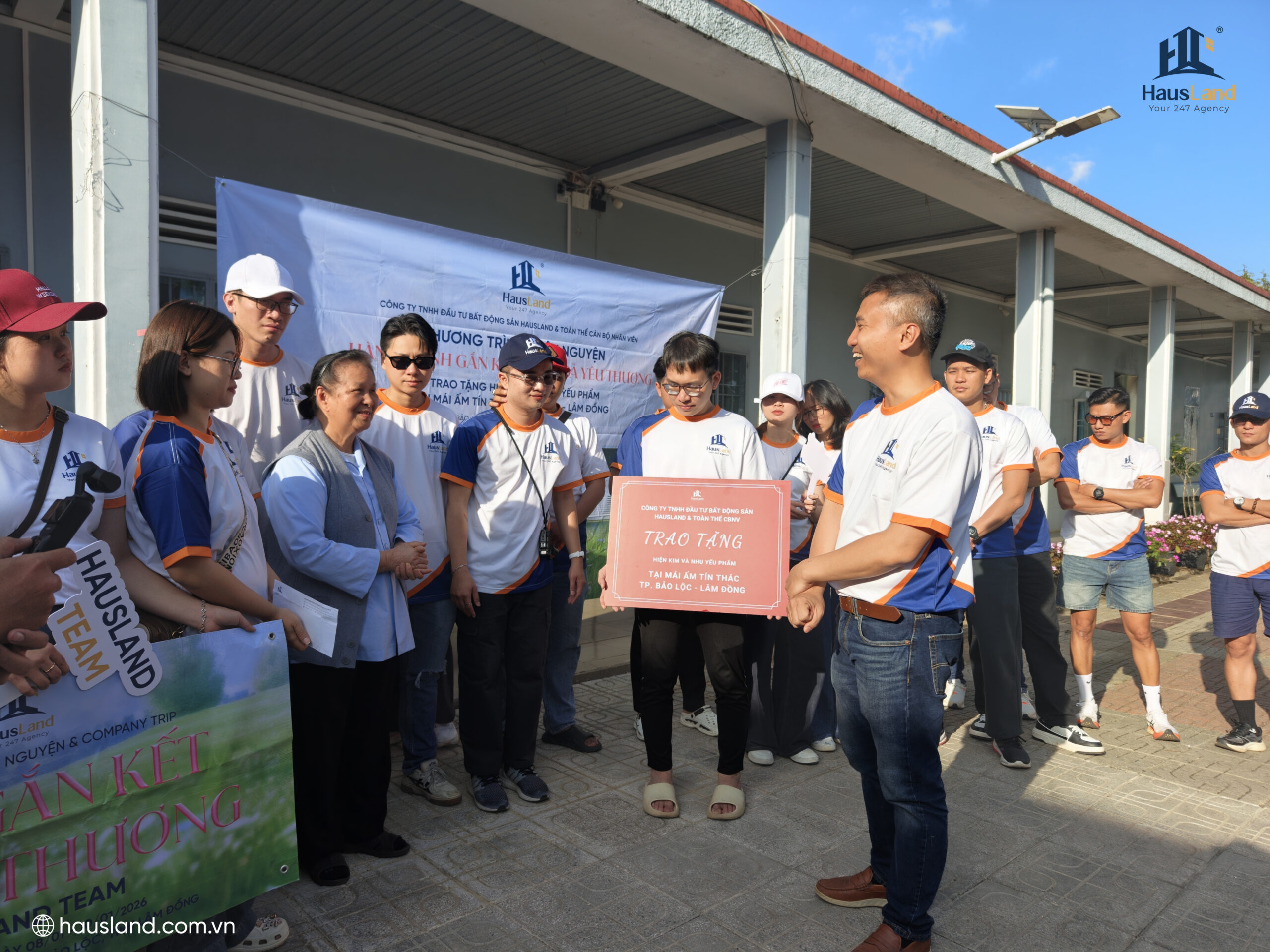 Chương trình thiện nguyện & Company Trip "Hành trình gắn kết - Lan toả yêu thương" 29 Chương trình thiện nguyện tại Mái ấm Tín Thác