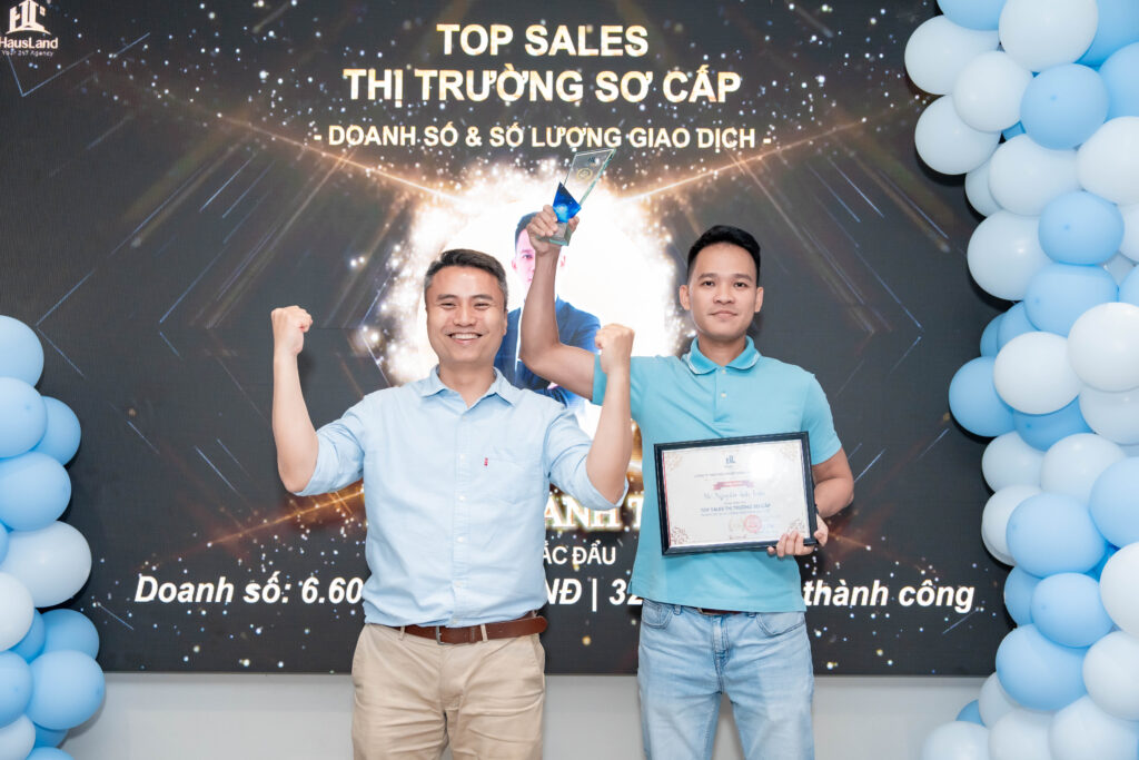Year End Party HausLand 2025 "Vững nội lực - Bền văn hoá - Gặt thành công" 19 Top Sales thị trường sơ cấp - Nguyễn Anh Tuấn