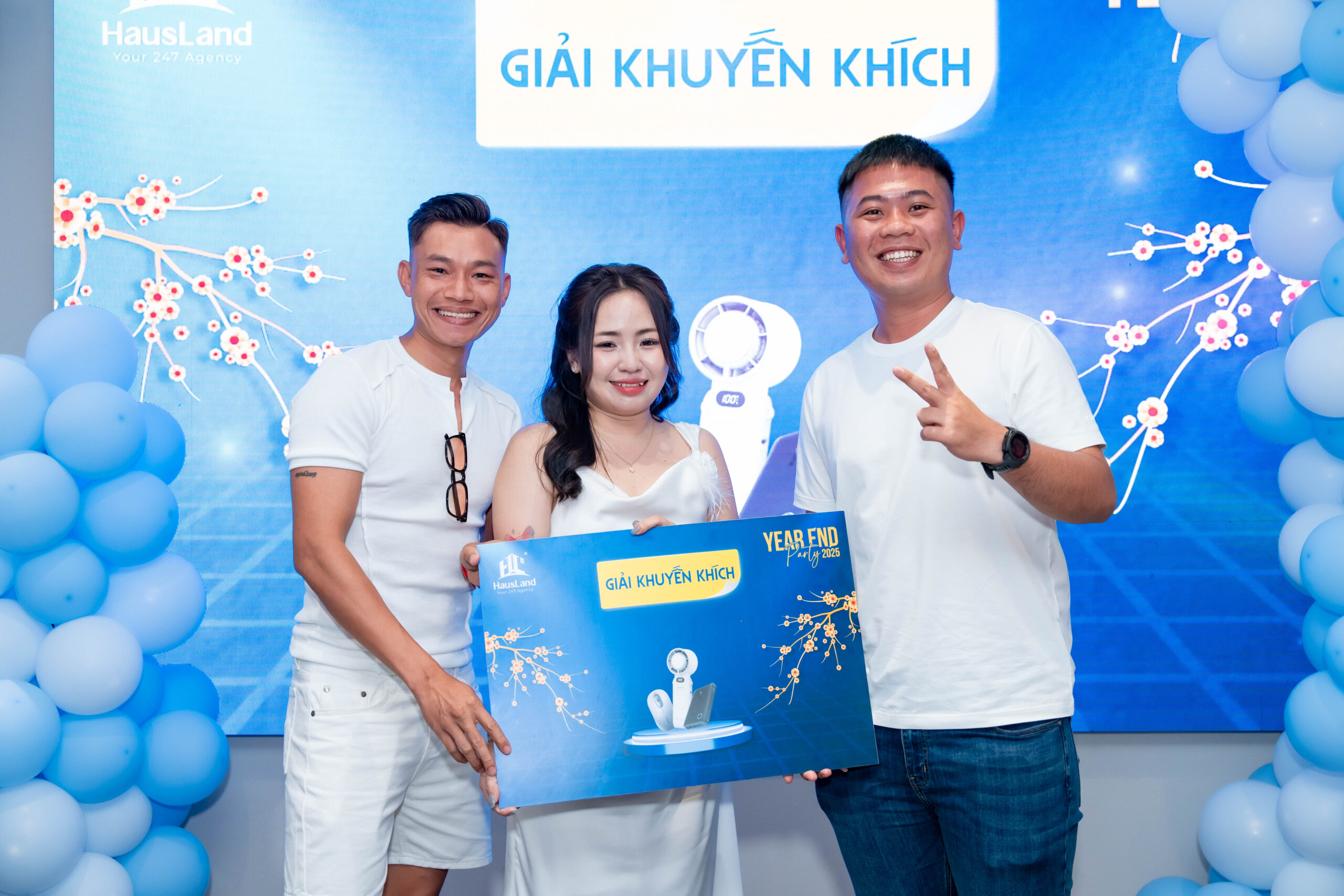 Year End Party HausLand 2025 "Vững nội lực - Bền văn hoá - Gặt thành công" 24 Giải khuyến khích