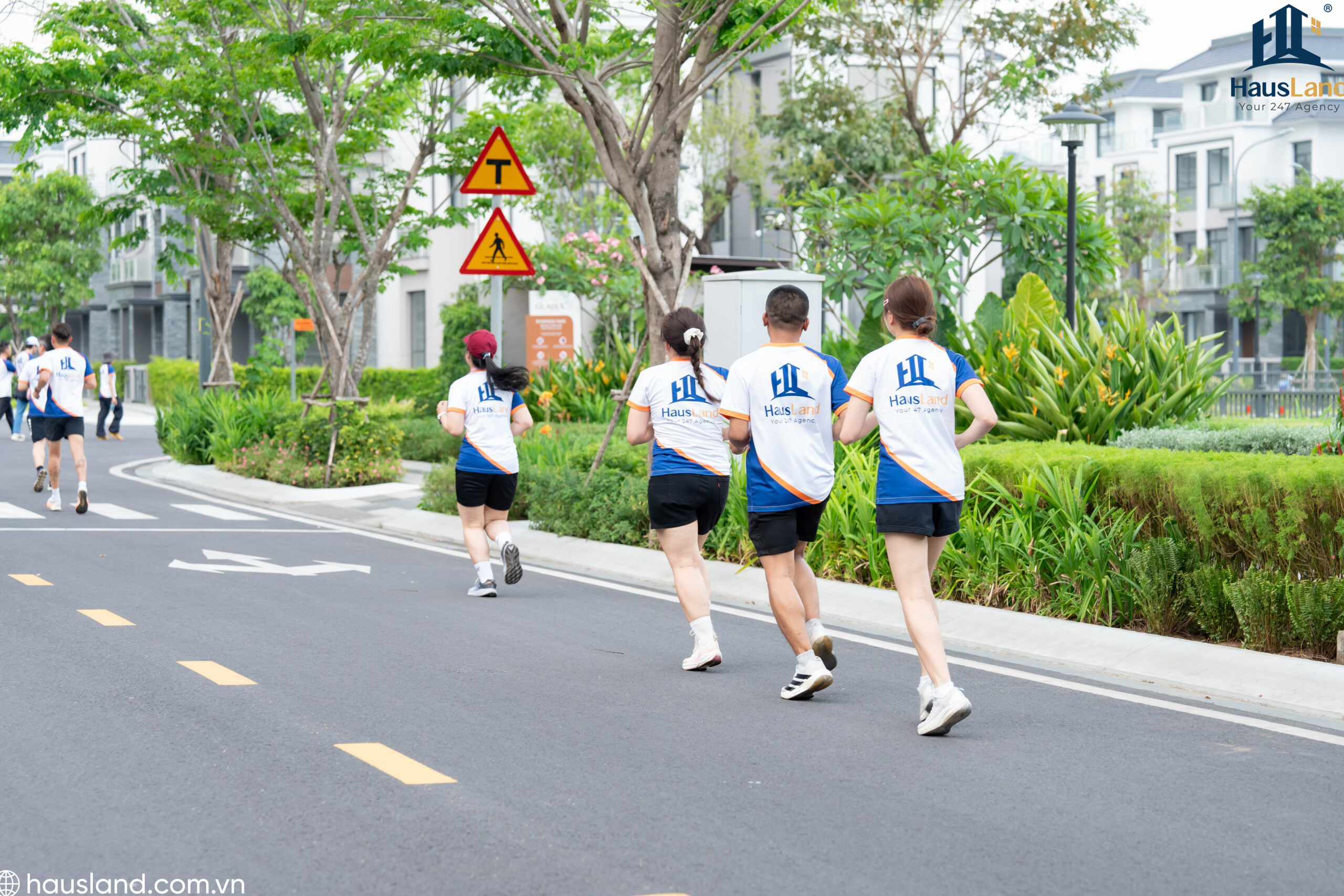 HausLand Team: Chuỗi hoạt động nội bộ tại công viên Mũi tàu, khẳng định chất sống tinh tuyển tại Gladia by the Waters 9 Hoạt động thể thao ngoài trời