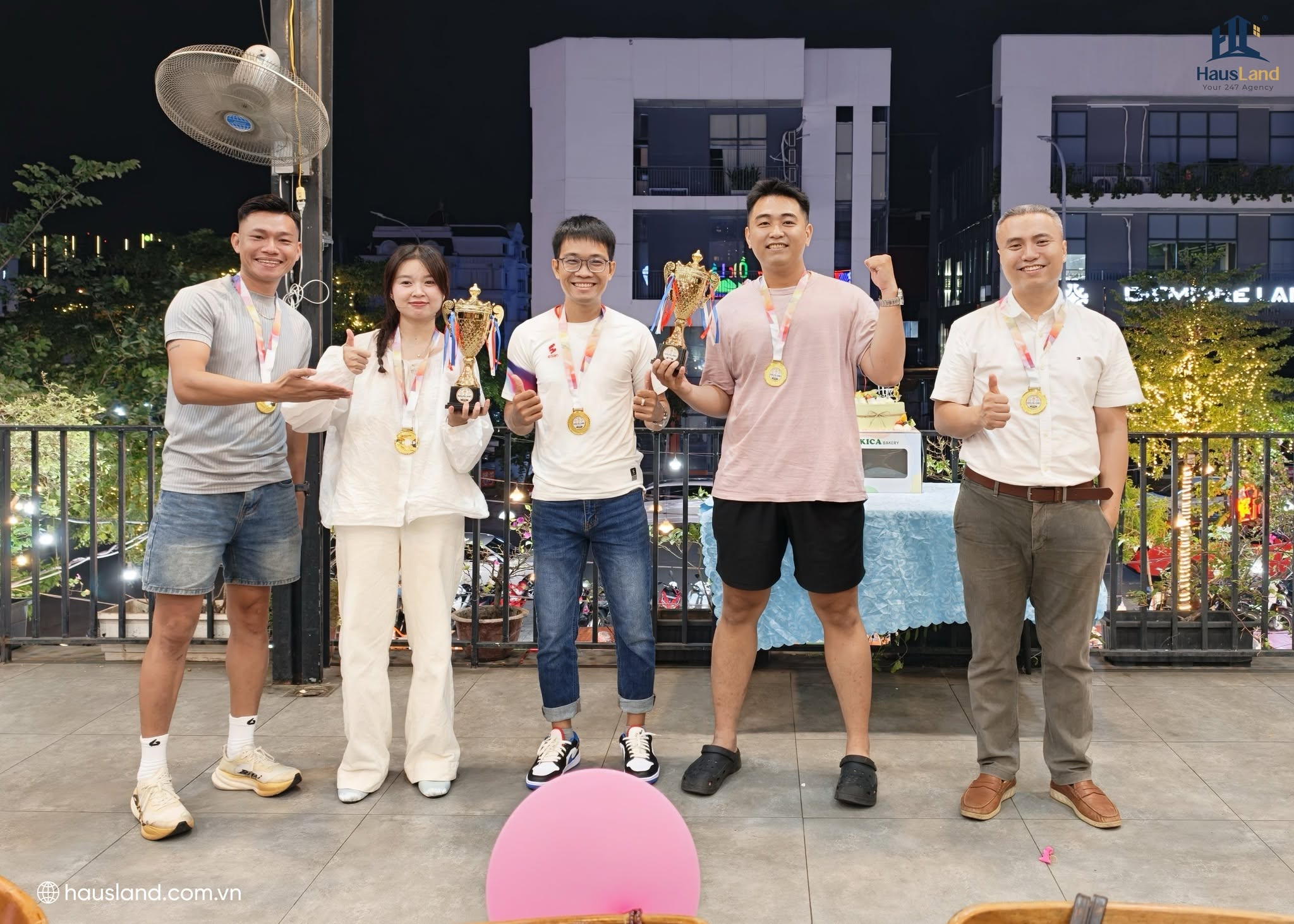HausLand nhìn lại hành trình 06 năm phát triển: Gắn kết nội lực – Bứt phá thành công 22 Những cặp đôi xuất sắc nhất